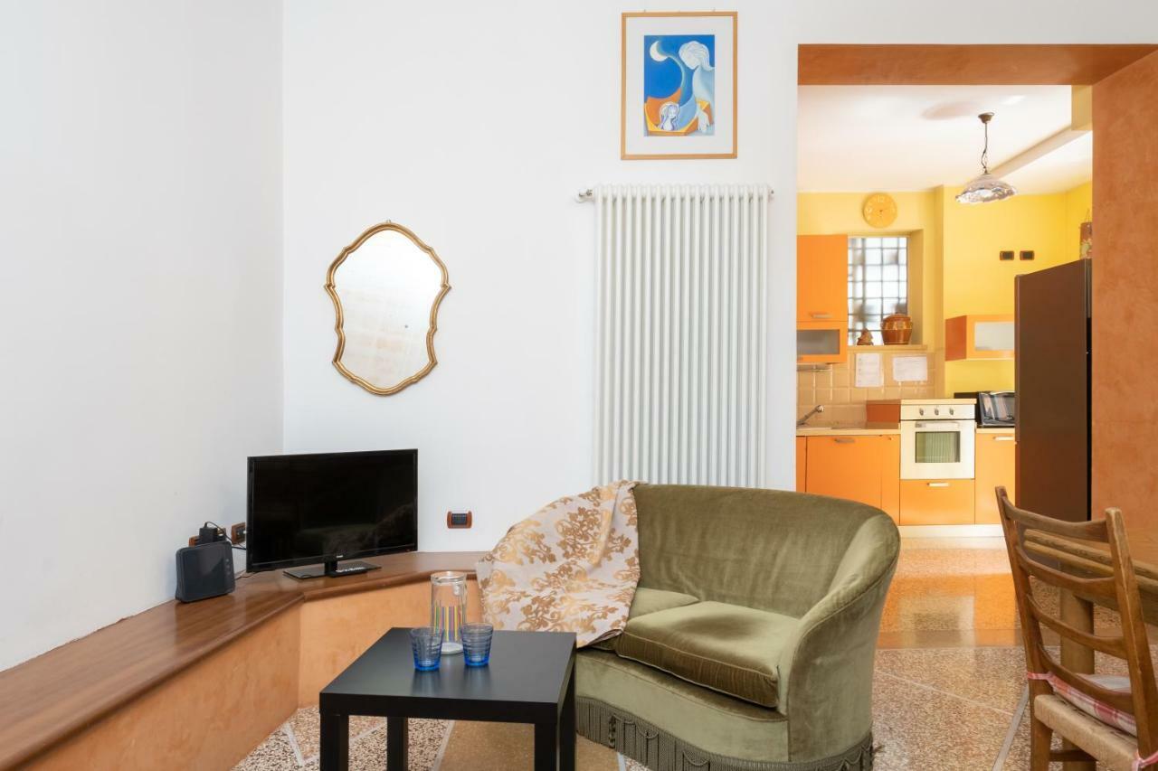 Petroni 38 By Studio Vita Bologne Extérieur photo